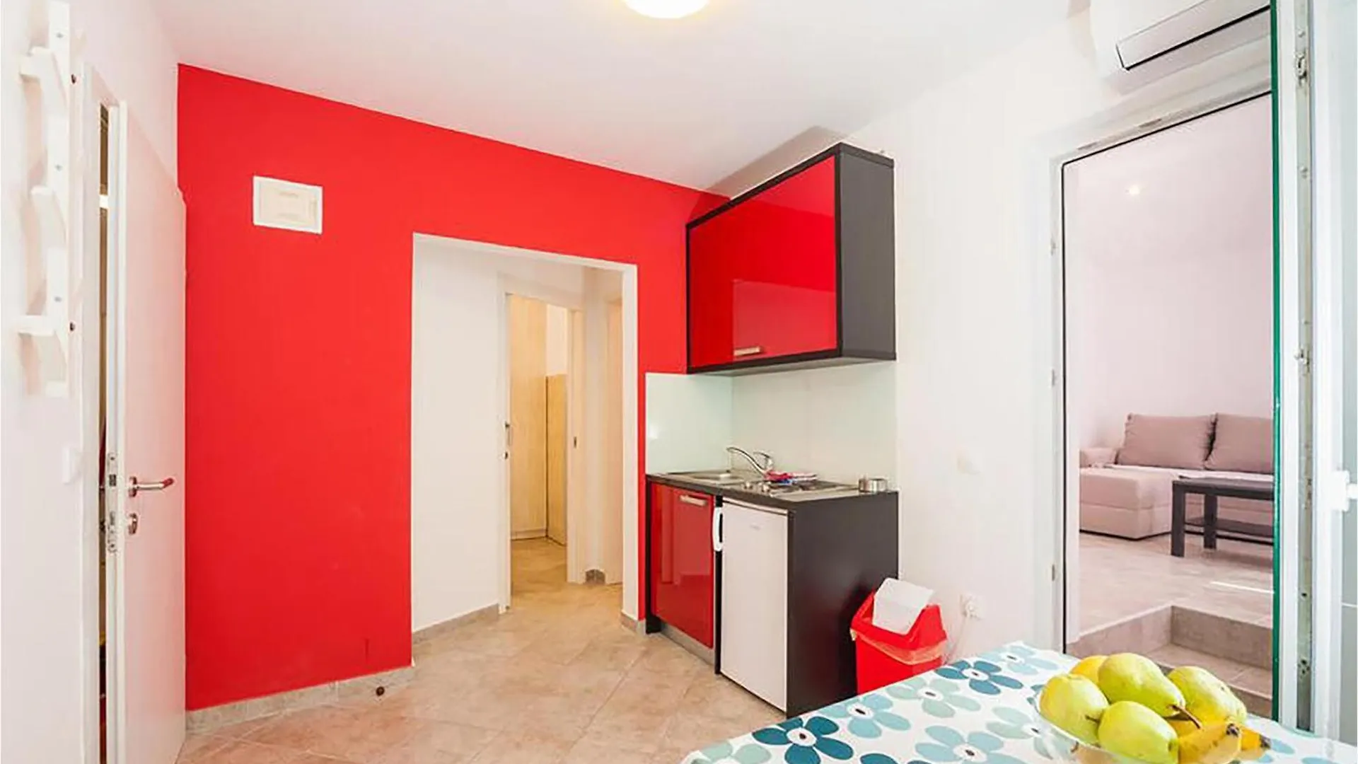 Beautiful Apartment In Povljana With Kitchen